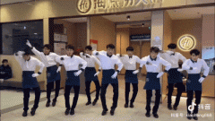 从海底捞的“捞面表演”到餐饮界的“擦边舞”